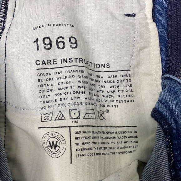 Gap 1969 Denim Pencil Skirt - Picture 4 of 4